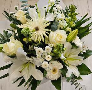 Florist: Snow White Flower Bouquet