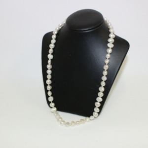 Florist: Necklace, Pearl - White