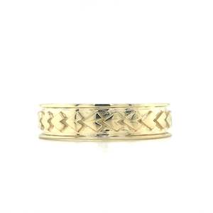 J03B28 Island Style 9ct Gold Wedding Band