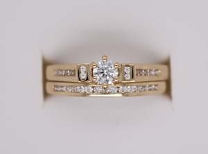 9ct Gold CZ 2 Ring Set B26J81