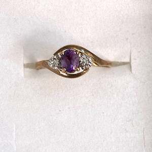 Jewellery: 9ct. Gold Amethyst/Diamond Ring