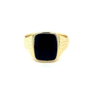 Jewellery: B30J66L Intricately Designed 9ct Gold Black Onyx Ring