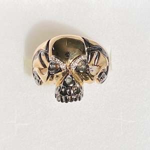 Jewellery: 9ct. Gold Men's Skull Ring (With Diamond Eyebrows)