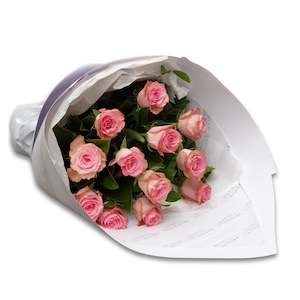 Flower: Pink Rose Bouquet