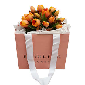 Tulip Posy Bag + Vase