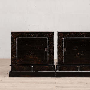 Boxes And Benches: Small Cabinet BLACK/BROWN HIGH GLOSS