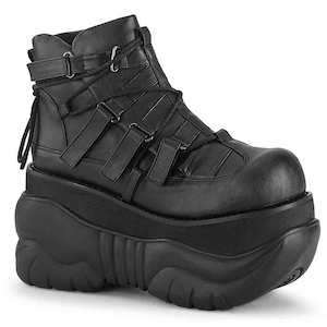 Clothing: Boxer-13 Platform Boots - Matte Black