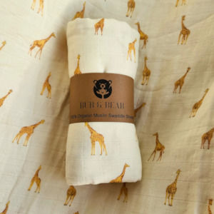 Baby wear: Giraffe Organic Cotton Swaddle Sheet