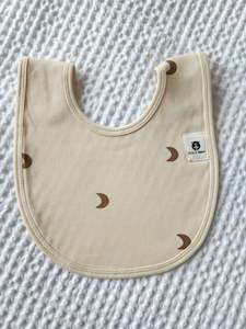 Baby wear: Crescent Moon Cotton Bib (4 Layers)