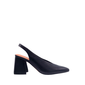 Shoe: Beyah - Black