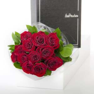 Twelve Red Roses boxed