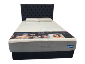 Bed: Calibration Hybrid California King Mattress