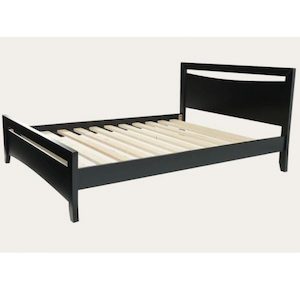 Furniture: Black Pearl Bed