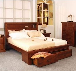 Furniture: Mona Bed