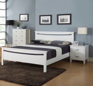 Furniture: White Pearl Bed