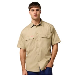 Work clothing: Hard Yakka Core Short Sleeve Lightweight Vented Cotton Shirt (Y04625)