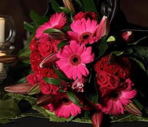 Flower: Passionate Pink Bouquet