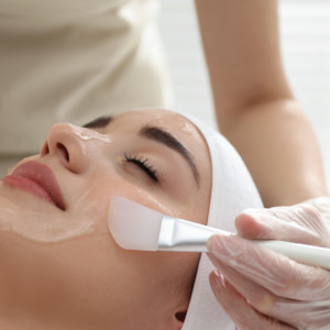 Beauty salon: Performance Facial Skin Journey (Concession)