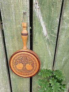 Creative art: Rimu Celtic Hanging Board