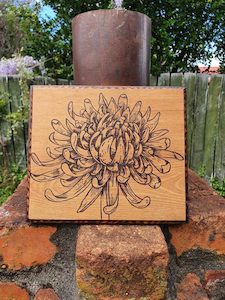 Flower Rimu Board