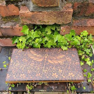 Dragonfly Platter / Stand