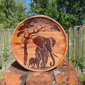 Rimu Elephant & Baby Plate