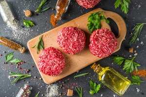 Butchery: GOURMET WILD VENISON BURGER PATTIES The Butchers Block and Smokehouse Wanaka