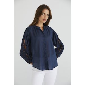 Womenswear: Claudia shirt ink (Size 12)