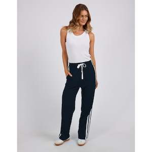 Womenswear: Power pant Navy