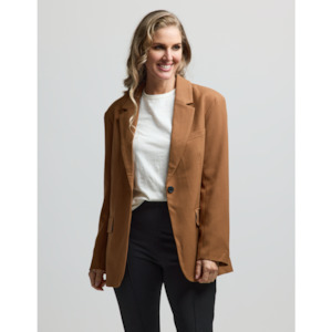 Womenswear: Bistro Blazer carmel (Size 14)