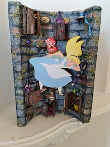 Alice in Wonderland Diorama Junk Journal Unpinned Creative