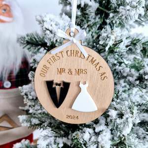 New Arrivals: Our First Christmas | Mr & Mrs