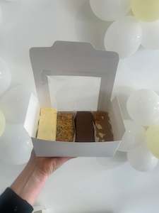 Cake: Slice - mixed box