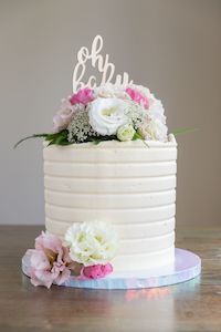 Classic Fresh Floral Cake