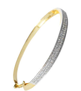 9Y Gold and Diamond Bangle