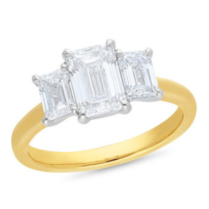 Jewellery: 9ct Yellow Gold Lab 3 Stone Diamond Ring - Emerald Cut