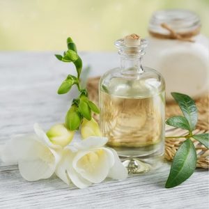 Internet only: English Pear and Freesia Fragrance Oil