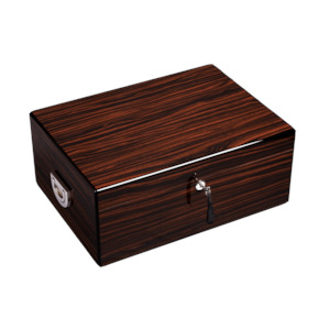 Diamond Crown - The Alexander 160-count desktop humidor