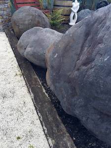 Landscaping supply: Feature Rocks