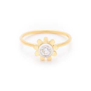 Large diamond yellow gold platinum flower ring