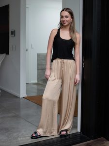 Pia Flowy Pants