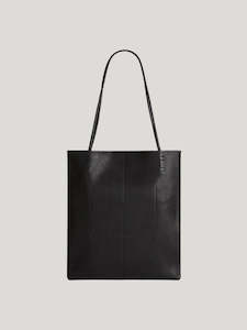 Womenswear: Logan Tote