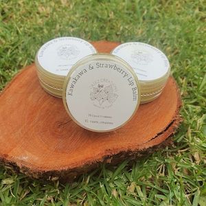 Kawakawa & Strawberry Lip Balm 15ml