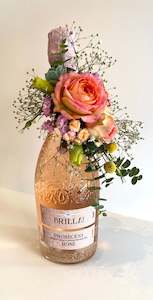 Brilla! Prosecco Rosé with Floral Arrangement