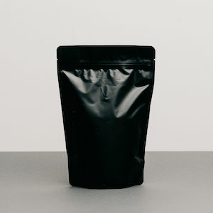 Stand Up Pouches + Ziplock & Tear Nicks (Matte Black) 1kg