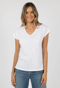 MUST HAVE V NECK TEE