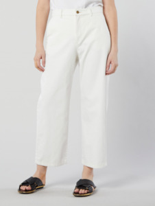 Womenswear: Sills - Caro Jean