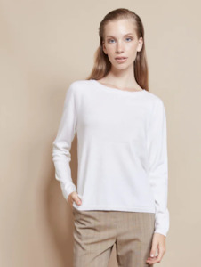 Womenswear: TOLAGA BAY RELAXED CREW NECK JERSEY