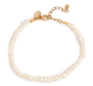 Womenswear: Pearl Bracelet