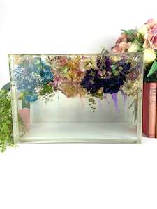 Dried flower: 400x275mm floral resin block